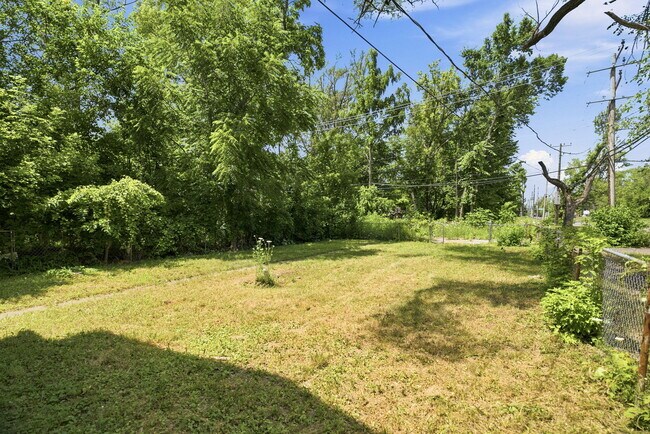 Building Photo - 11867 Elmdale St