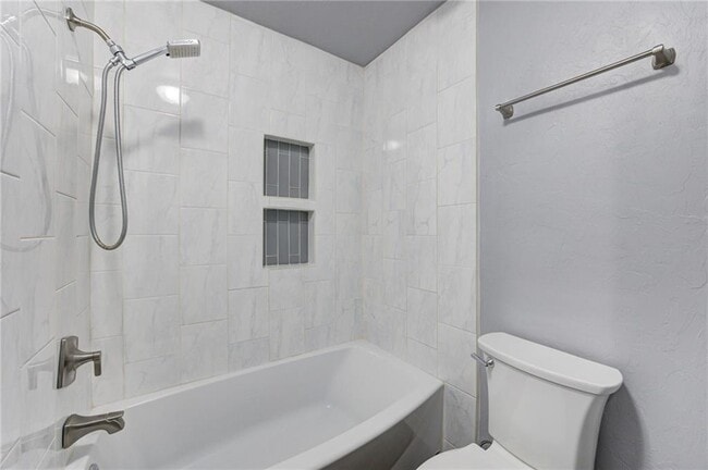 Building Photo - 2833 Indian Creek Blvd