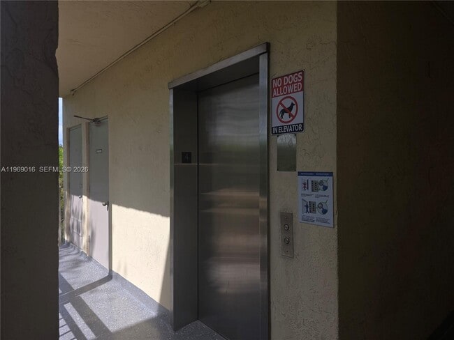 Building Photo - 8290 Lake Dr