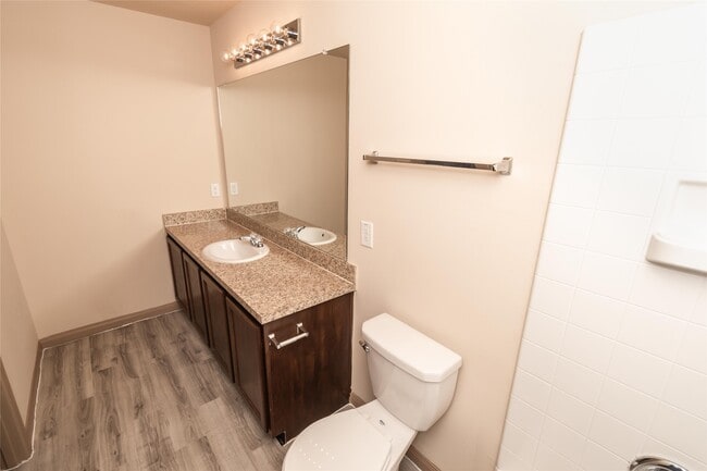 Building Photo - 6206 El Granate Dr