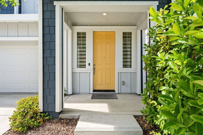 Building Photo - 4216 Doug Fir Ln