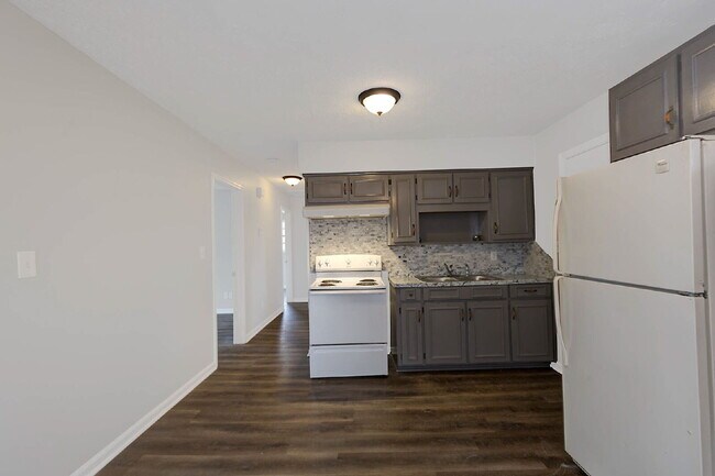 Building Photo - Newly Renovated 4BR/2BA Home with Large Yard + Storage Shed | Flexible Kitchen Island