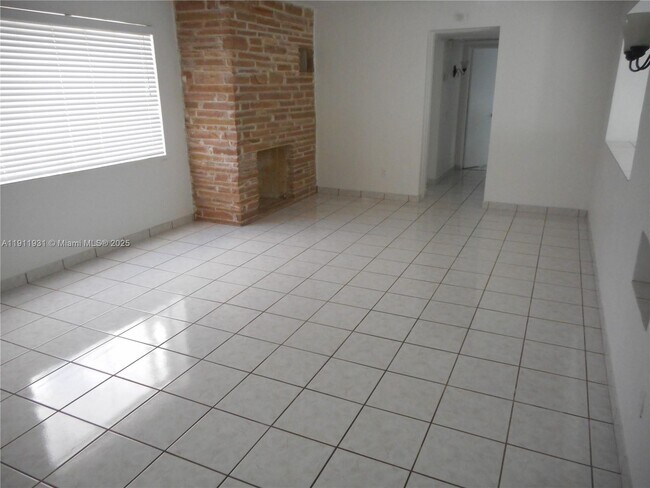 Building Photo - 420 88th St