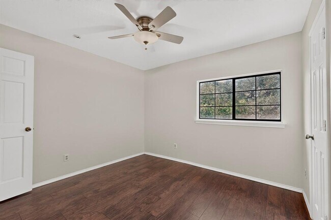 Building Photo - 11517 Chatam Berry Ln