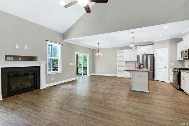 Building Photo - 3627 River Watch Ln