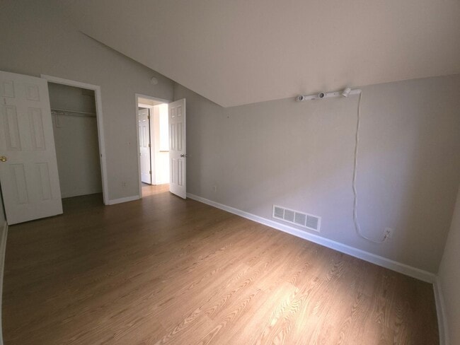 Building Photo - 896 18th St