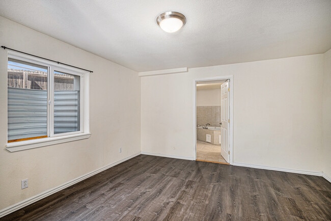 Building Photo - 11884 Swansea Dr