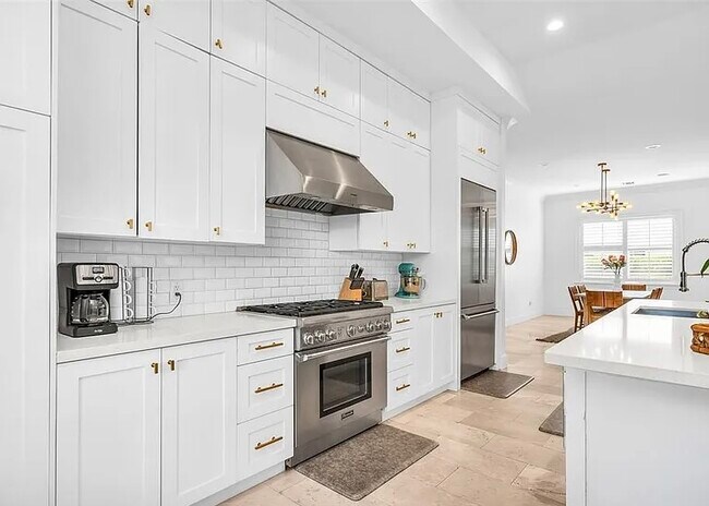 Building Photo - 11091 Bitternut Hickory Ln