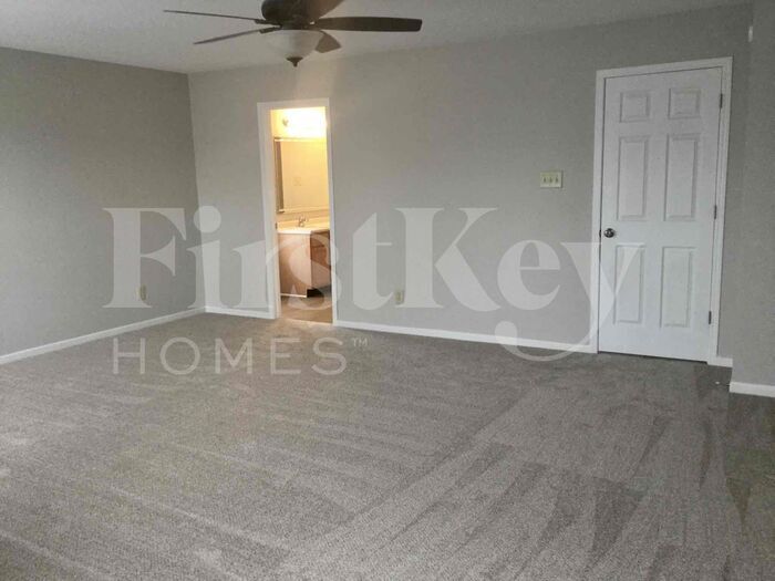 Building Photo - 10363 Lee Stewart Ln