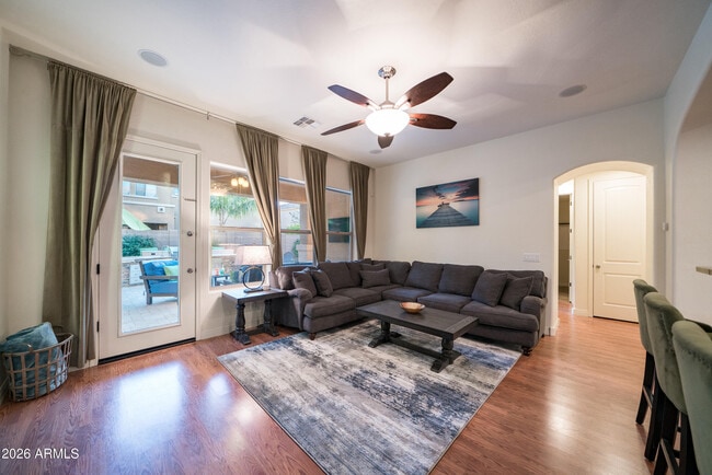 Building Photo - 2681 E Hampton Ln