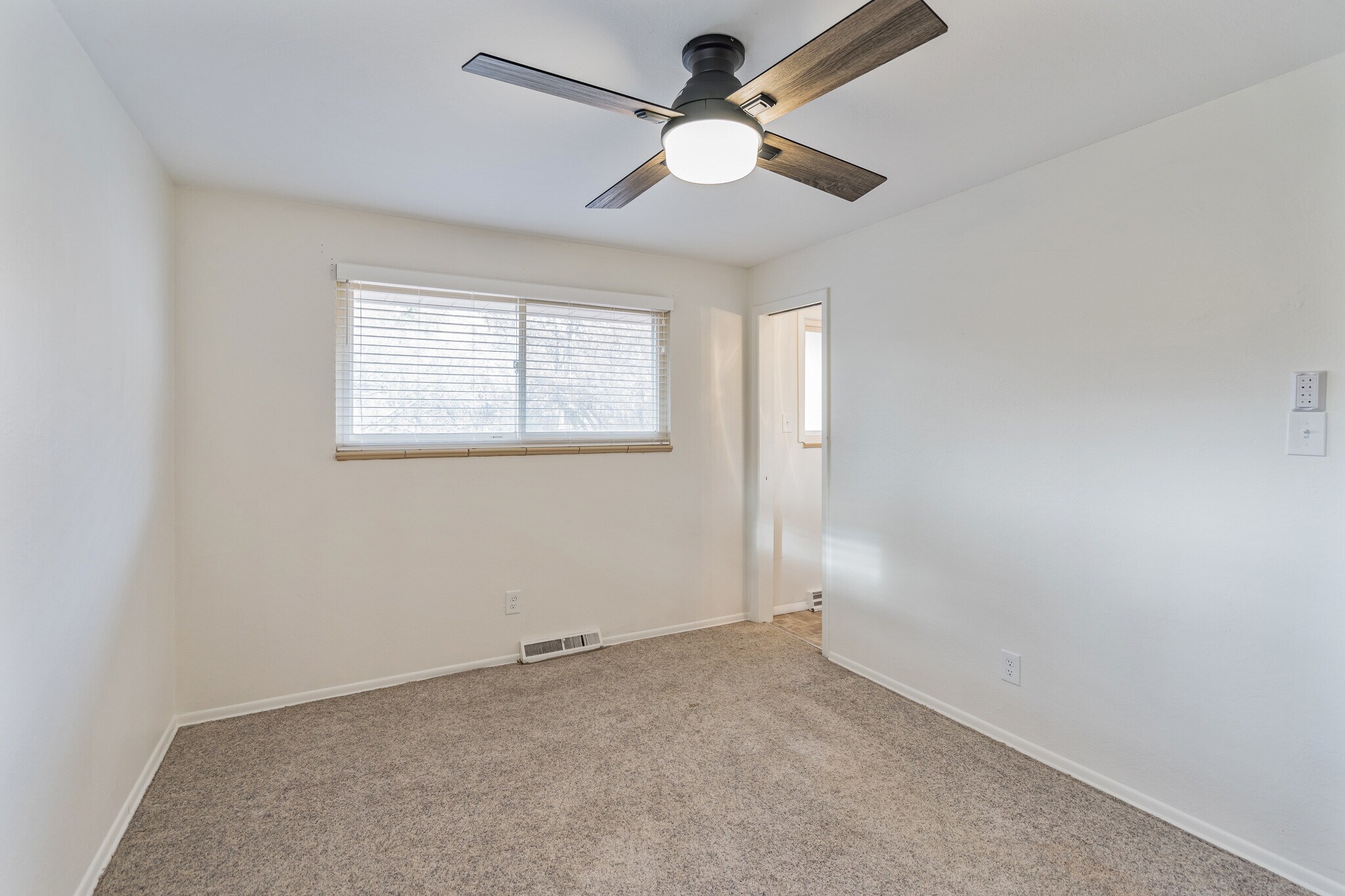 Building Photo - 130 Washburn Ct