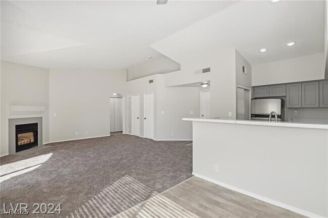 Building Photo - 4811 Black Bear Rd