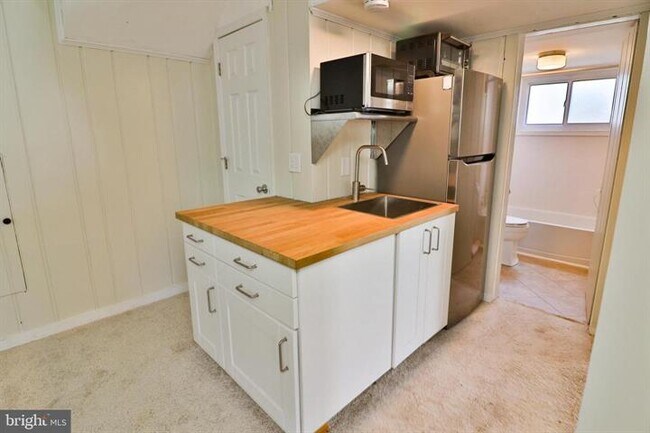 Building Photo - 1009 Kennon Ct