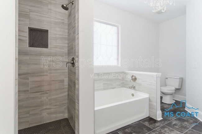 Building Photo - 15334 Oak Creek Cove