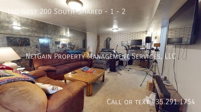 Building Photo - 140 W 200 S