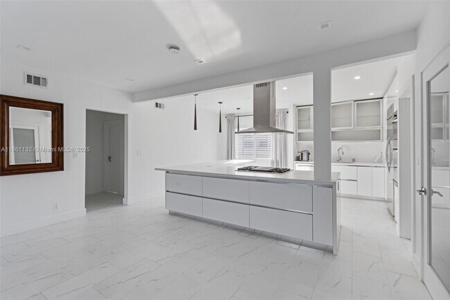 Building Photo - 3909 Garden Ave