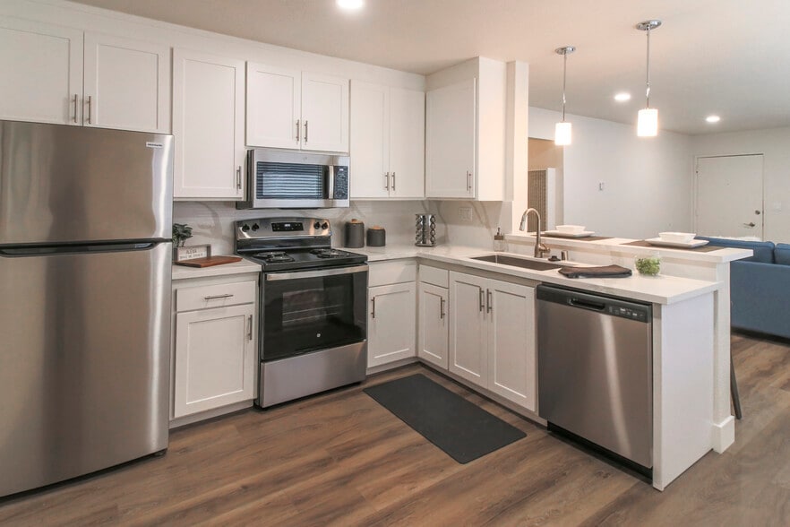 Primary Photo - Aero Apartments