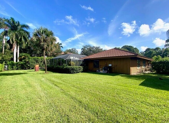 Building Photo - 5585 Pennock Point Rd