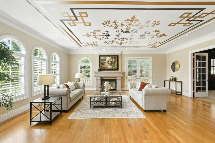 Building Photo - 90 Broadacres Rd