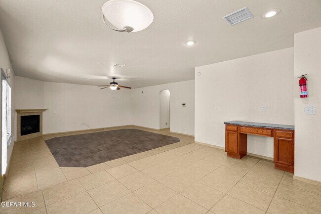 Building Photo - 6121 Byron St