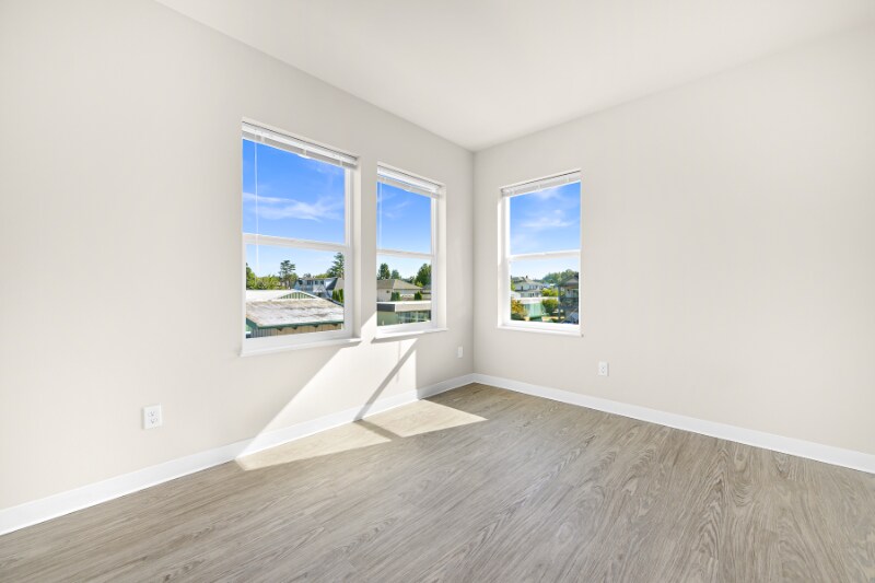 Building Photo - 962 Peace Portal Dr