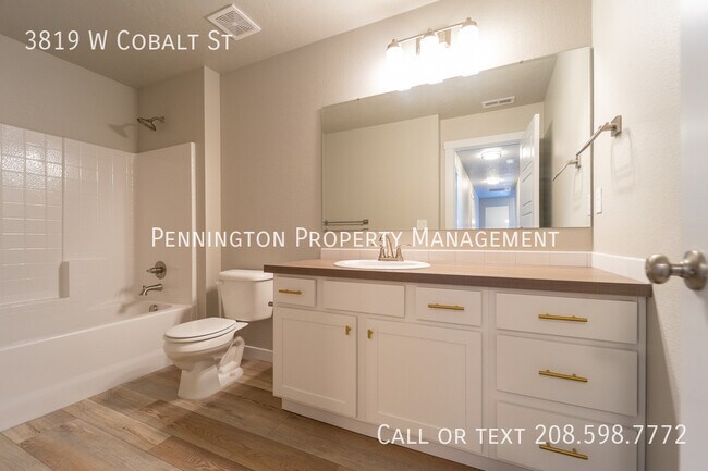 Building Photo - 3819 W Cobalt St