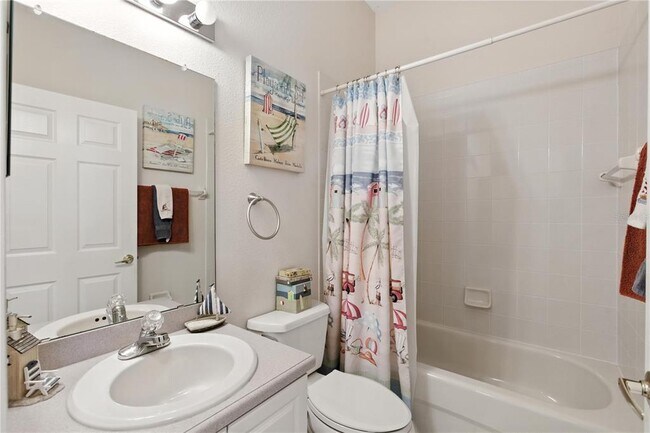 Building Photo - 457 Golf Vista Cir