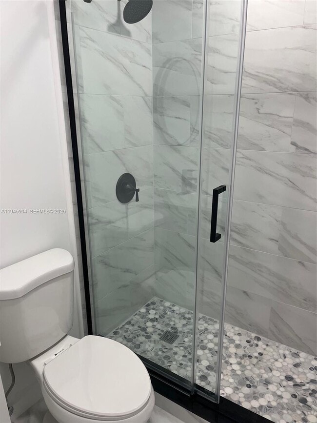 Building Photo - 1045 SW 122nd Ct