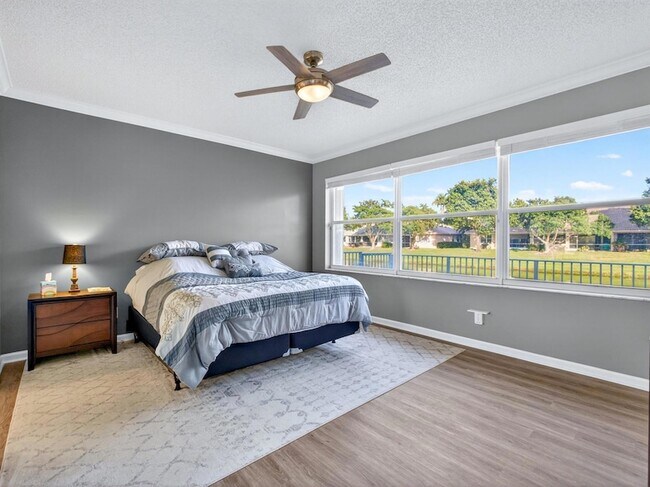 Building Photo - 233 W Coral Trace Cir