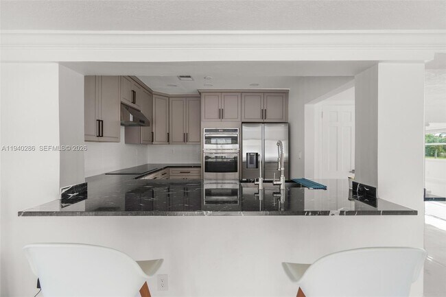 Building Photo - 7601 NW 82nd Terrace