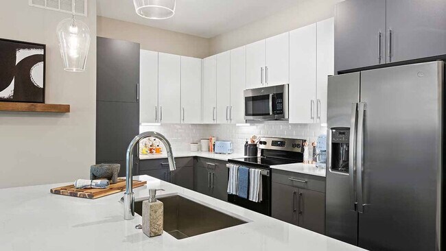 Building Photo - 3158 Stillhouse Creek Dr