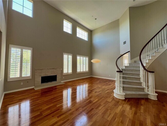 Building Photo - 20 Sunswept Mesa