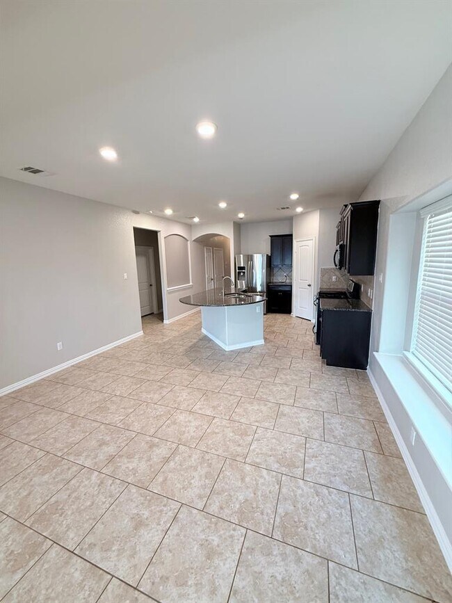 Building Photo - 517 Cerrito Cove
