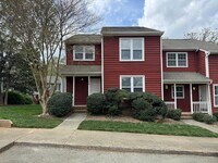 Building Photo - Gorgeous Three Bedroom Home!