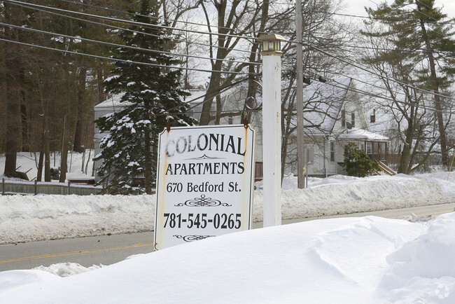 Building Photo - Colonial Apartments