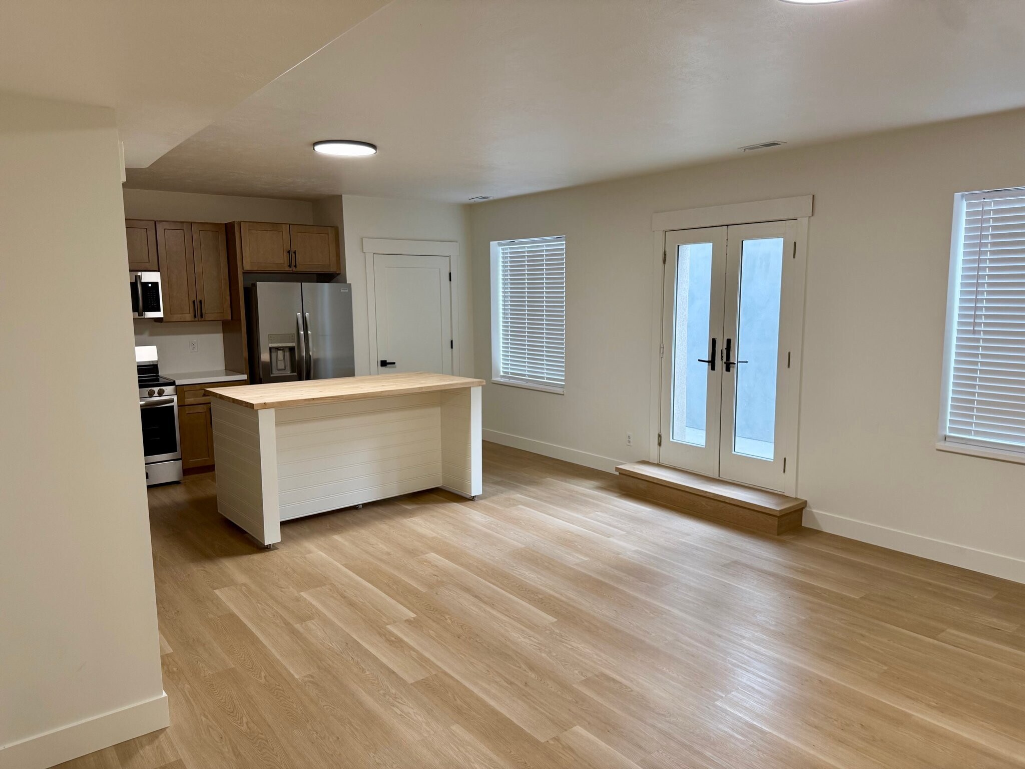 Building Photo - 11282 Alpine Creek Way