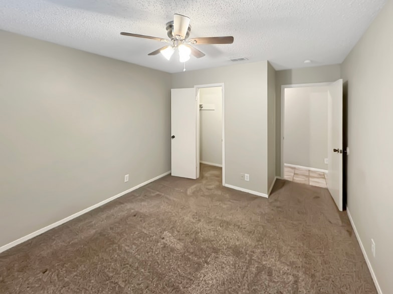 Building Photo - 1524 Timber Creek Dr