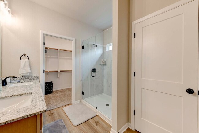 Building Photo - 2839 Fox River Dr