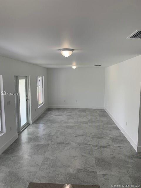 Building Photo - 21870 SW 118th Ave