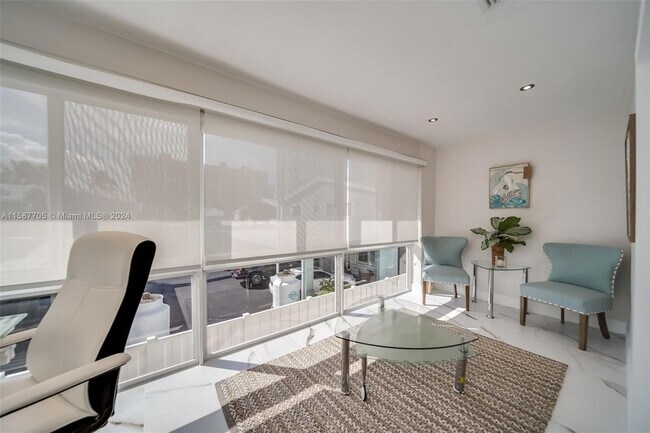 Building Photo - 5450 N Ocean Blvd