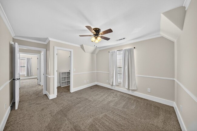 Building Photo - Great Home in Qiuet Friendly Neighborhood ...