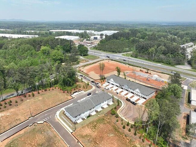 Building Photo - 121 Priestwood Ln