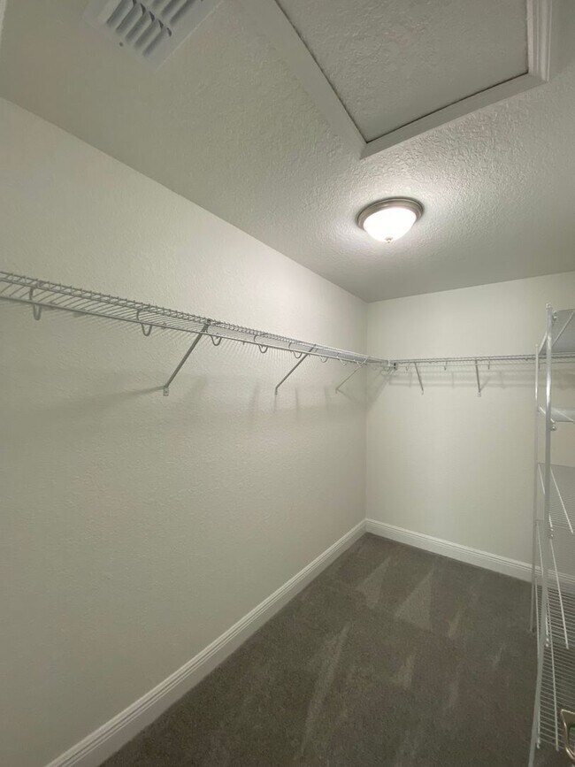 Building Photo - Beautiful  Home Citrus Springs - 4/2/2 Gre...