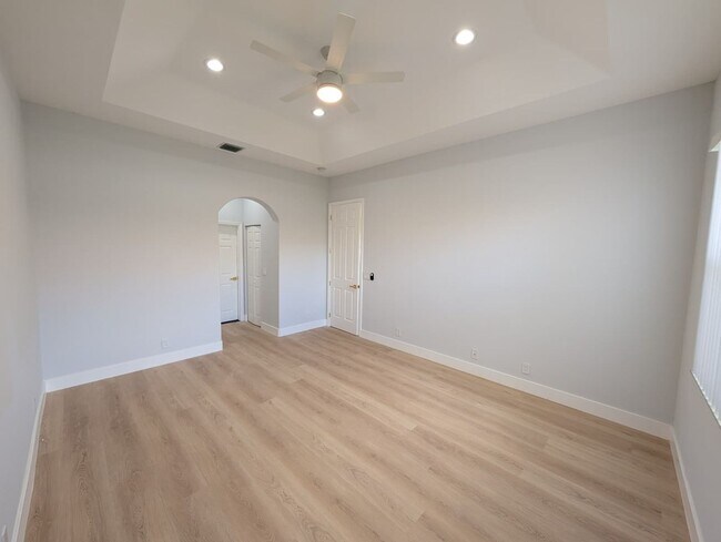 Building Photo - Luxury-Style 3BR Home in Prime West Palm Beach Location