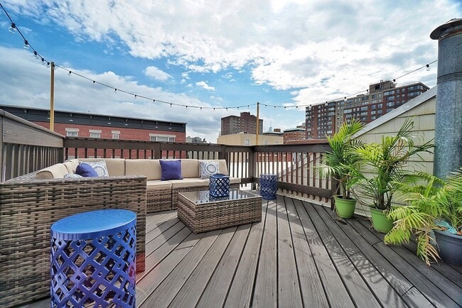 Building Photo - 98 Park Ave