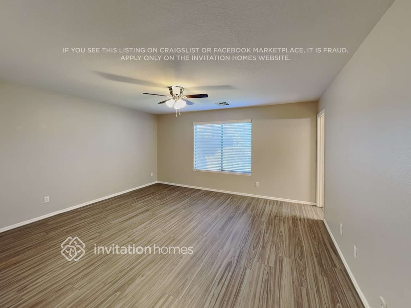 Building Photo - 1895 E Desert Rose Trail