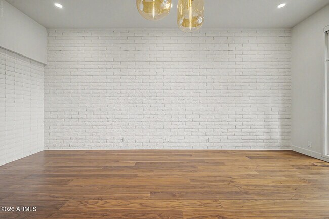 Building Photo - 3736 E Montecito Ave