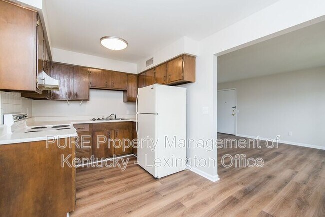 Building Photo - 429 Chestnut Street