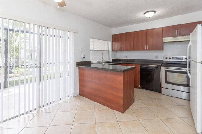 Building Photo - 4415 Treehouse Ln