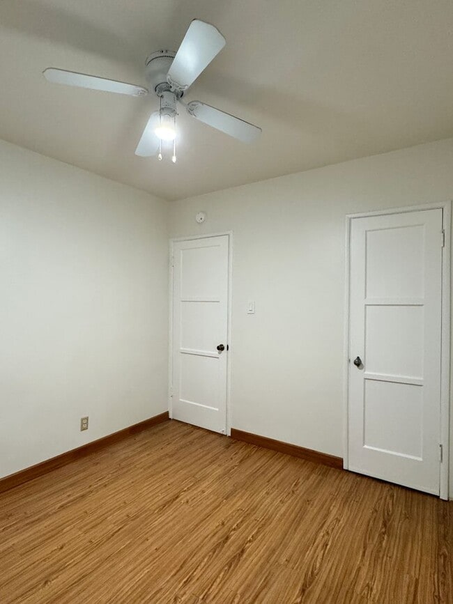 Building Photo - Charming 3-Bedroom Front Home only in Norwalk